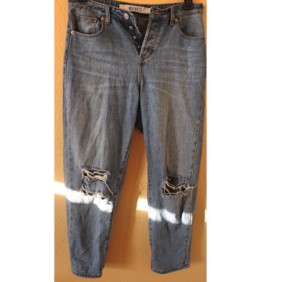 Brandy Melville High Waist Mom Jeans - Picture 2 of 8